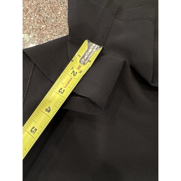 Lululemon On The Fly Short 2.5” Full On Luxtreme W7AROS Size 6 - Picture 10 of 14